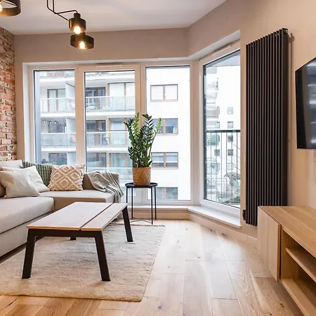 Jezyce Good Place Free Parking *