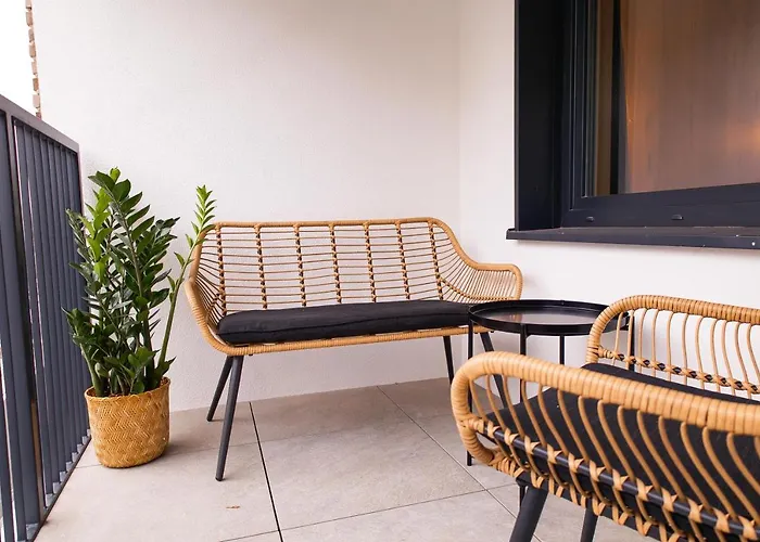 דירה Jezyce Good Place Free Parking